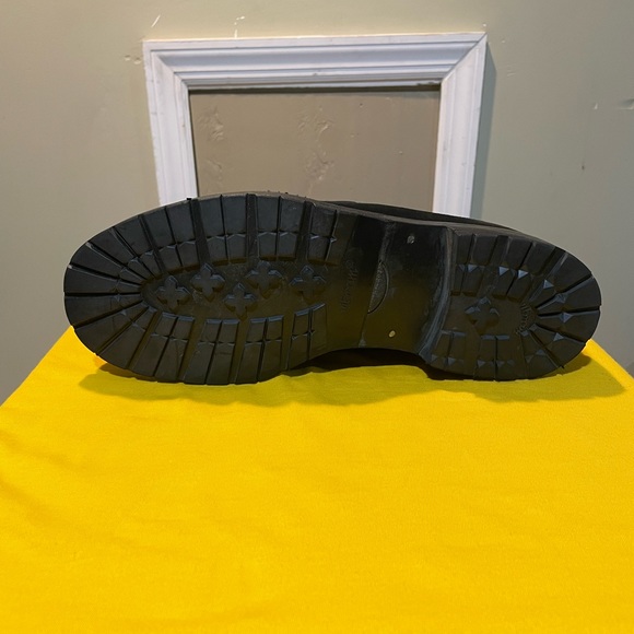 Refurbished Gucci Loafers - Picture 3 of 8